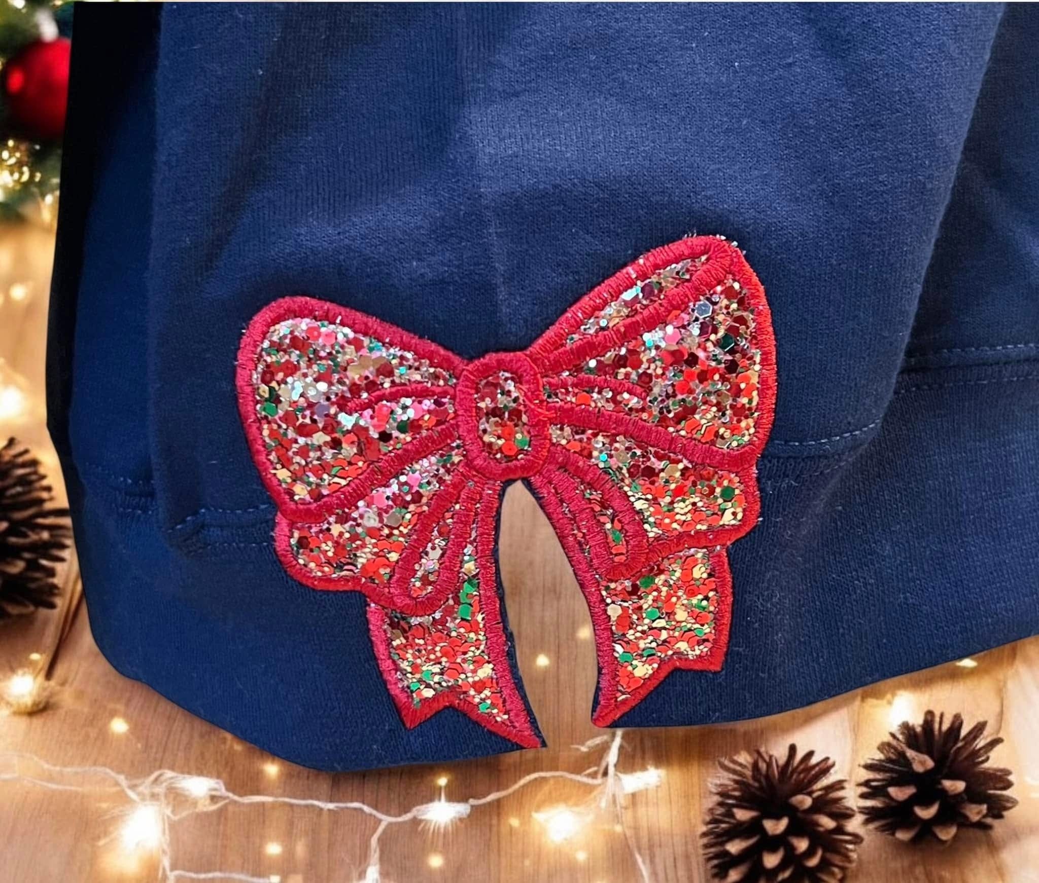 Merry Christmas neckline with bows